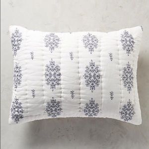 Anthropologie peonia standard sham set of 2